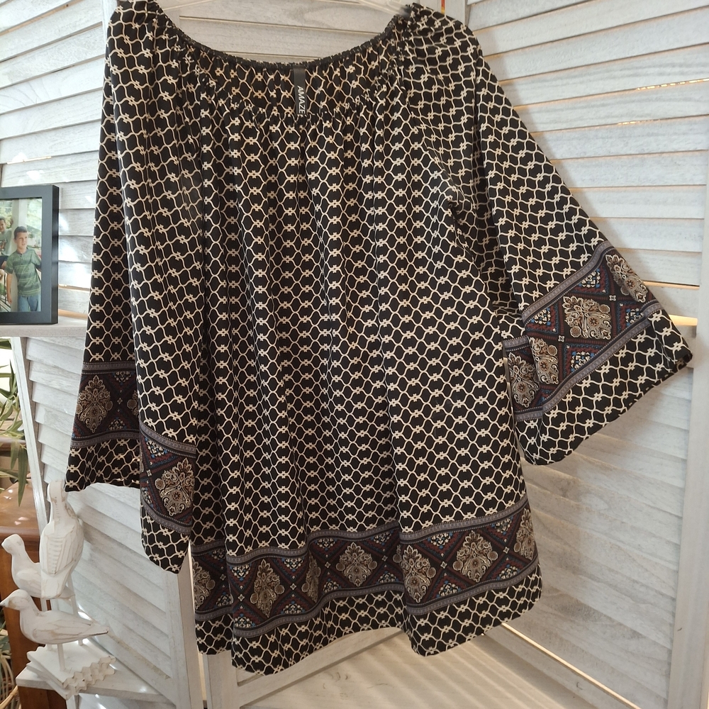 Elegant Black and White Blouse